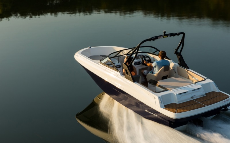 Bayliner Bowrider Modelle: Hier Bayliner Bowrider VR4