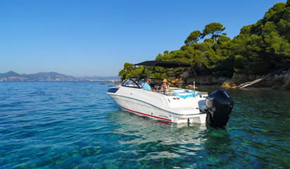 Bayliner VR6 Cuddy Outboard by Boote Pfister