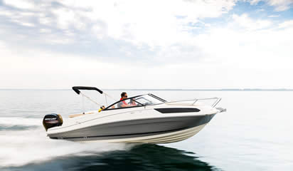 Bayliner VR5 Cuddy Outboard by Boote Pfister